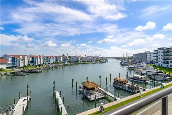 Cambria Hotel St. Petersburg-Madeira Beach Marina — photo 1