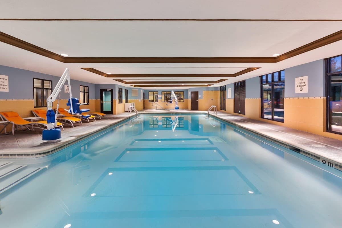 Holiday Inn Express & Suites Warminster - Horsham by IHG — photo 3