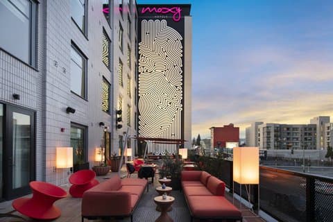 Moxy Oakland Uptown — photo 1