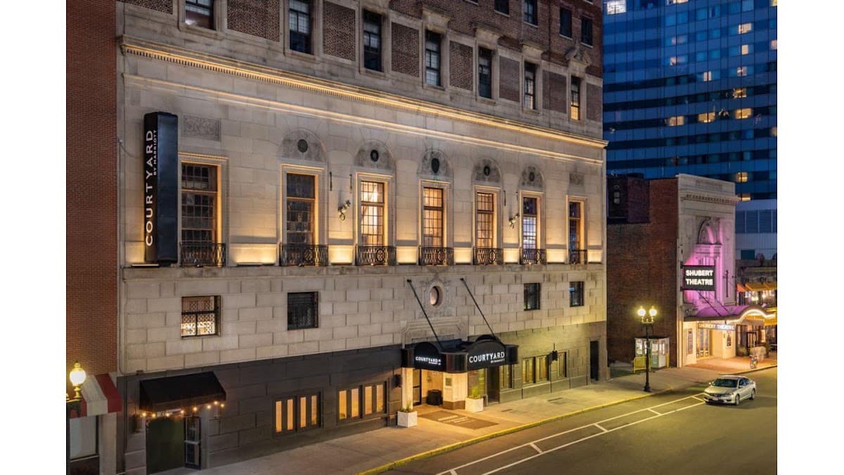 Courtyard by Marriott Boston Downtown — photo 1