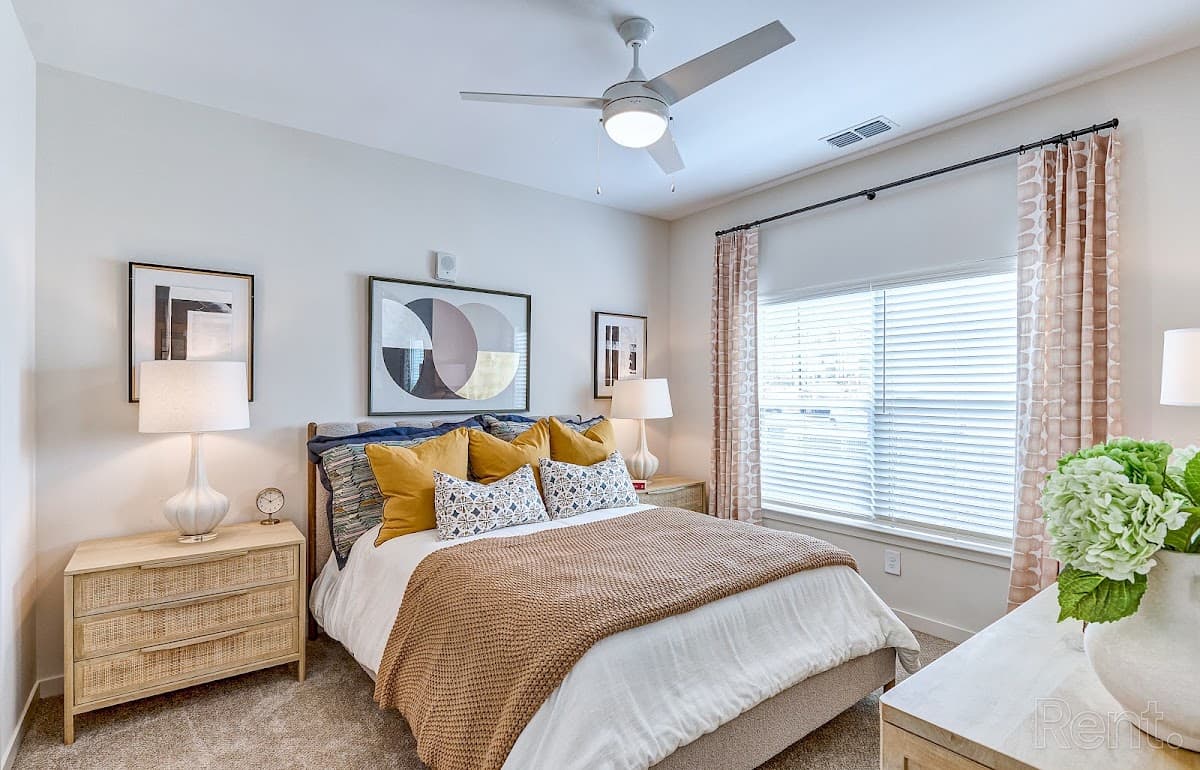 Classic City Flats | Luxury Apartments — photo 2