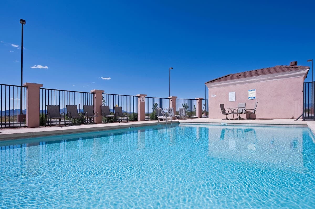 Holiday Inn Express & Suites Willcox by IHG — photo 3
