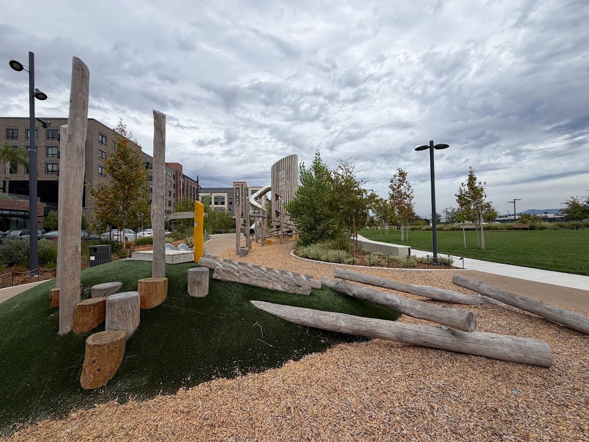 Gateway Crossing Community Park — photo 5