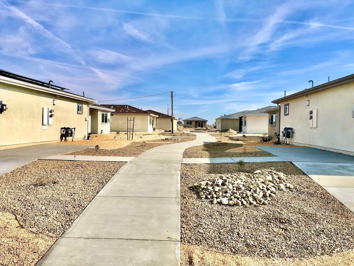 Maison’s Palmdale — photo 5