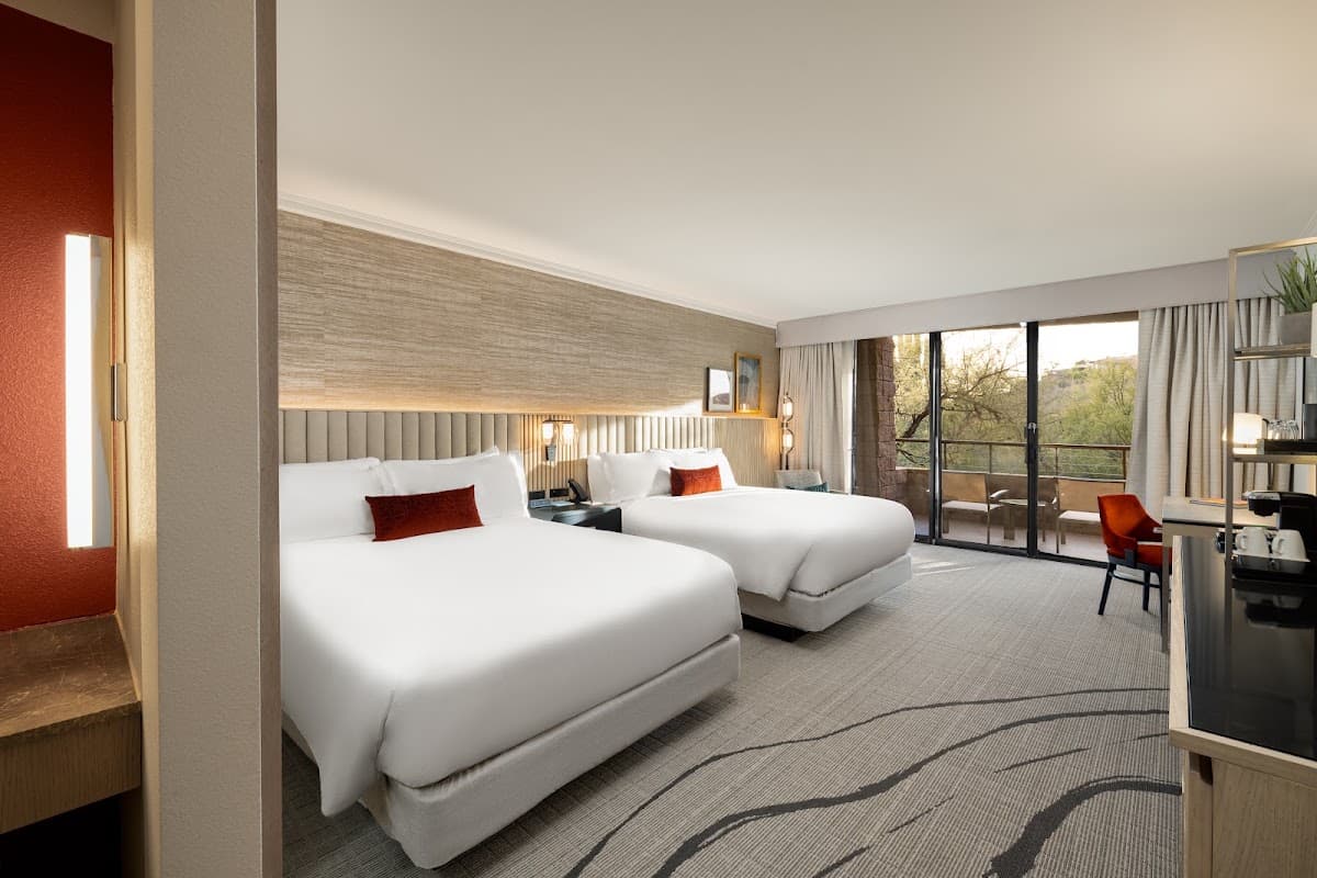 Loews Ventana Canyon Resort — photo 2
