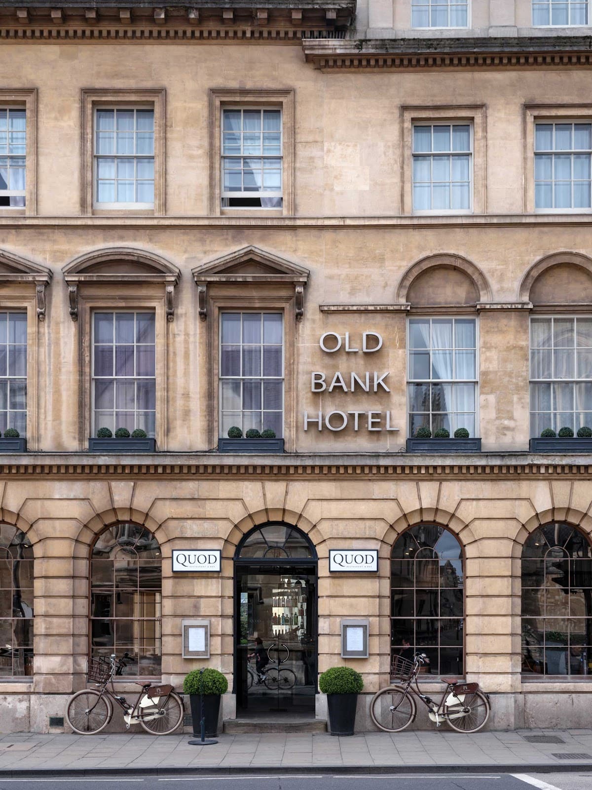 Old Bank Hotel — photo 4