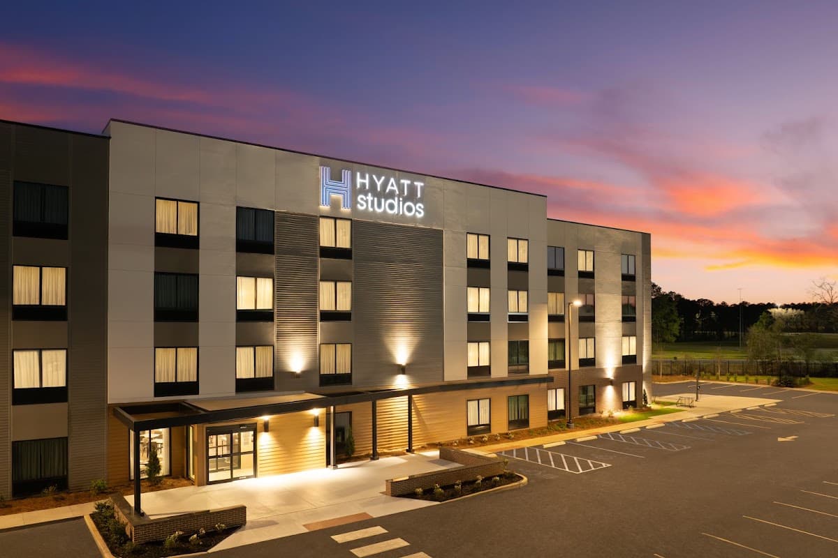 Hyatt Studios Mobile / Tillmans Corner — photo 1