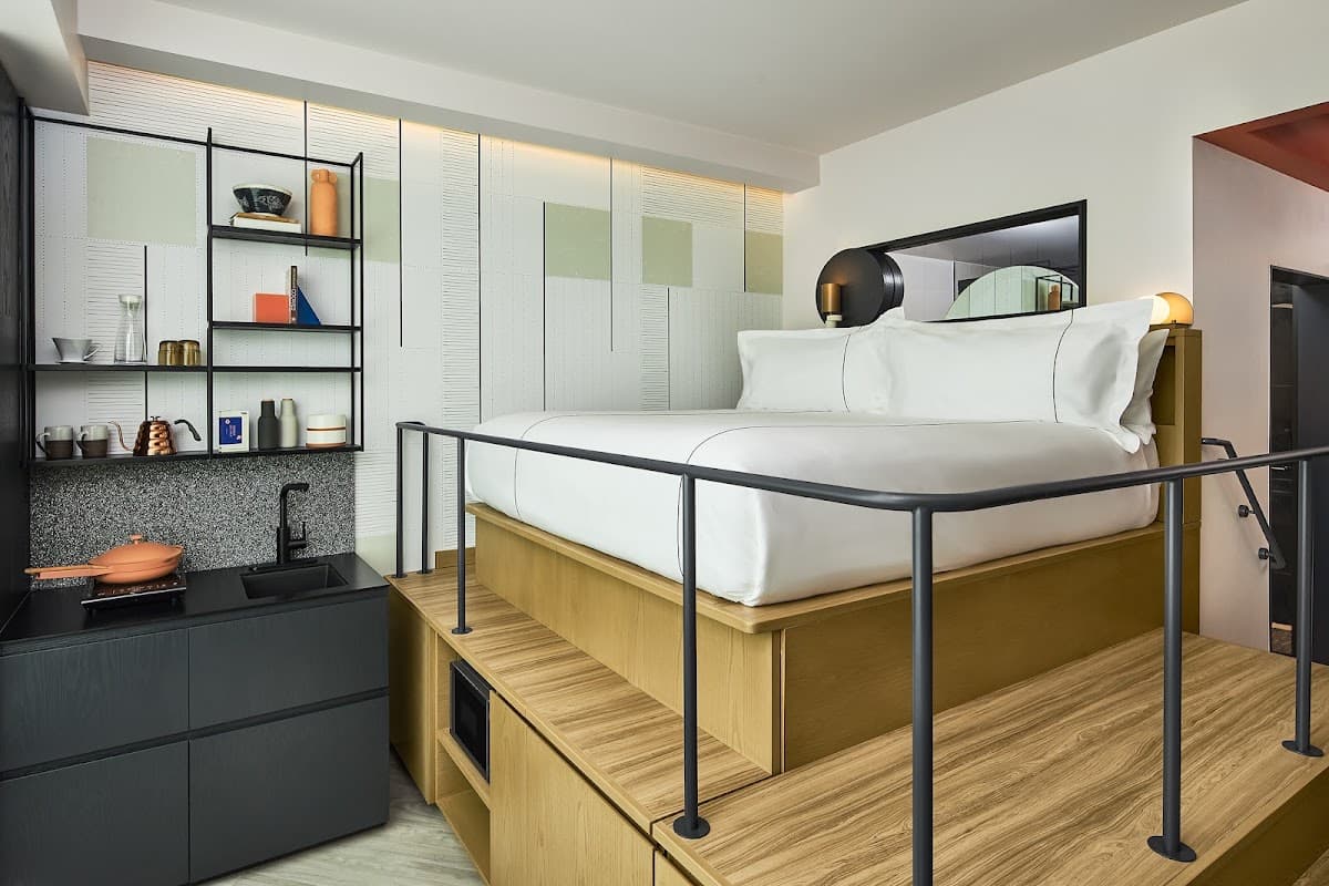 Catbird Hotel — photo 2