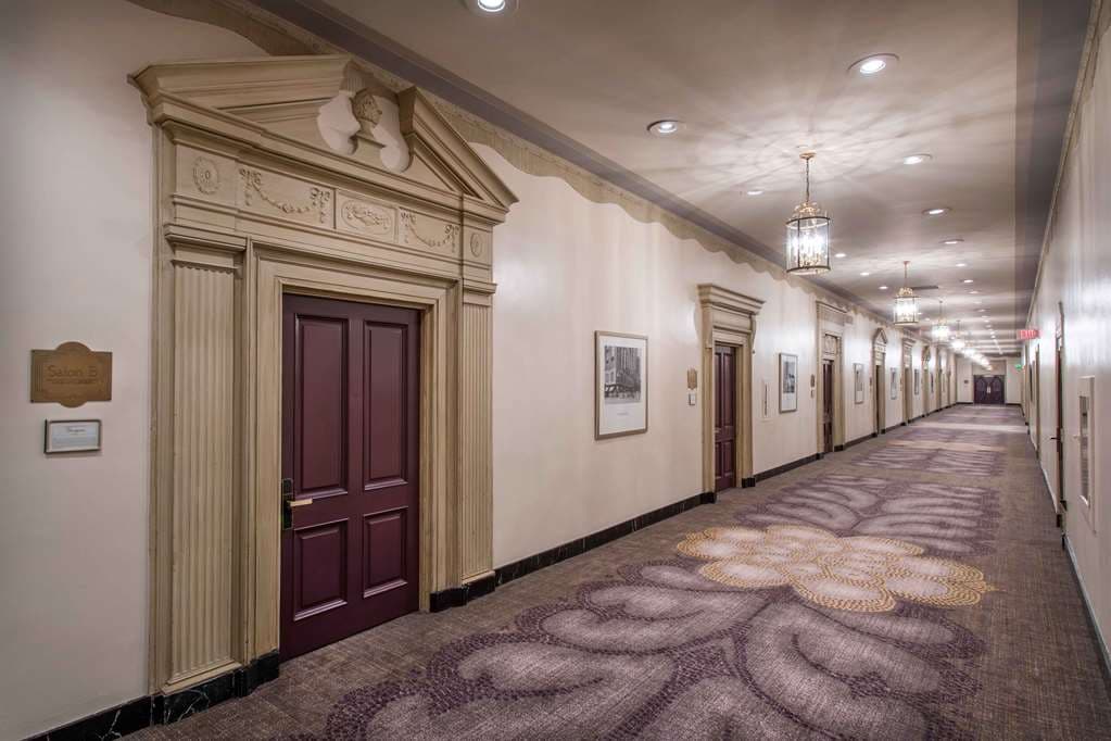 Hilton Cincinnati Netherland Plaza — photo 5
