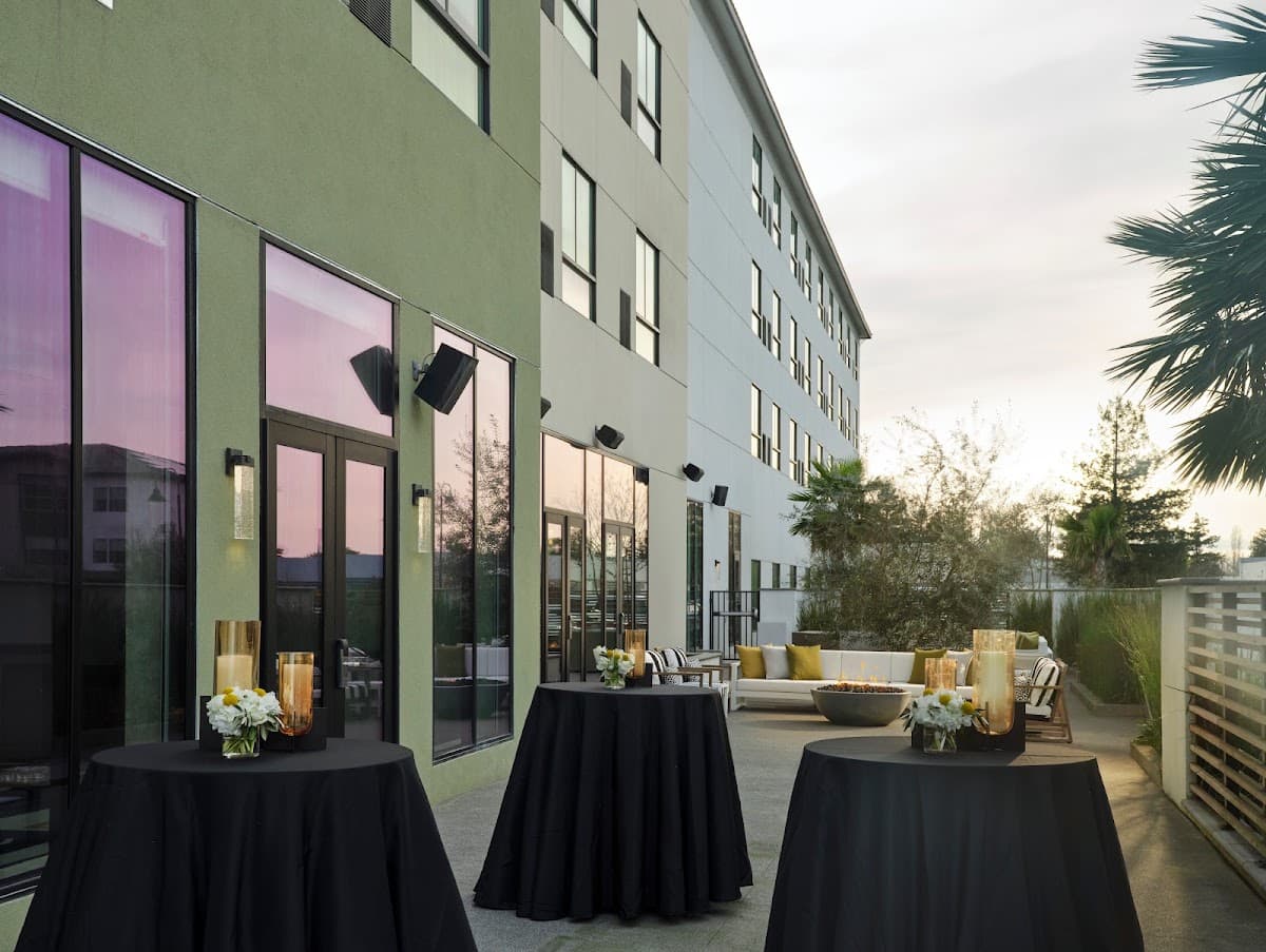 Hotel Centro Sonoma Wine Country, Tapestry by Hilton — photo 5