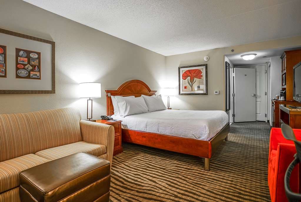 Hilton Garden Inn Kankakee — photo 5