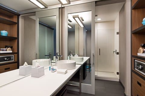 Aloft by Marriott Seattle Sea-Tac Airport — photo 4