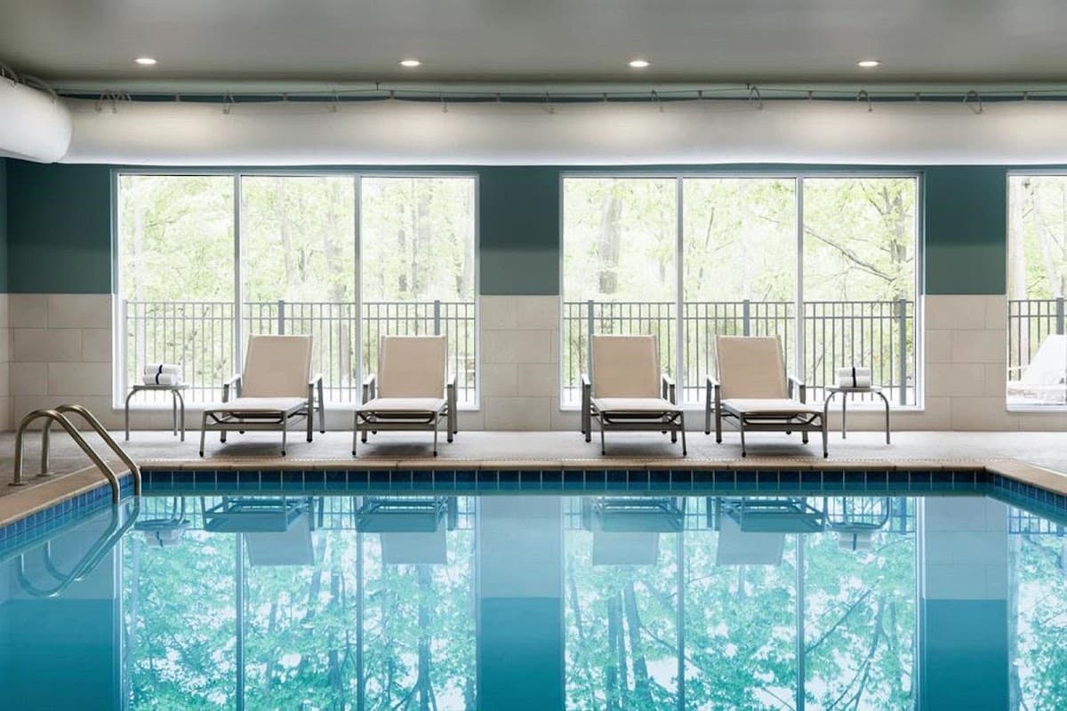 avid hotel Elkhart North by IHG — photo 3