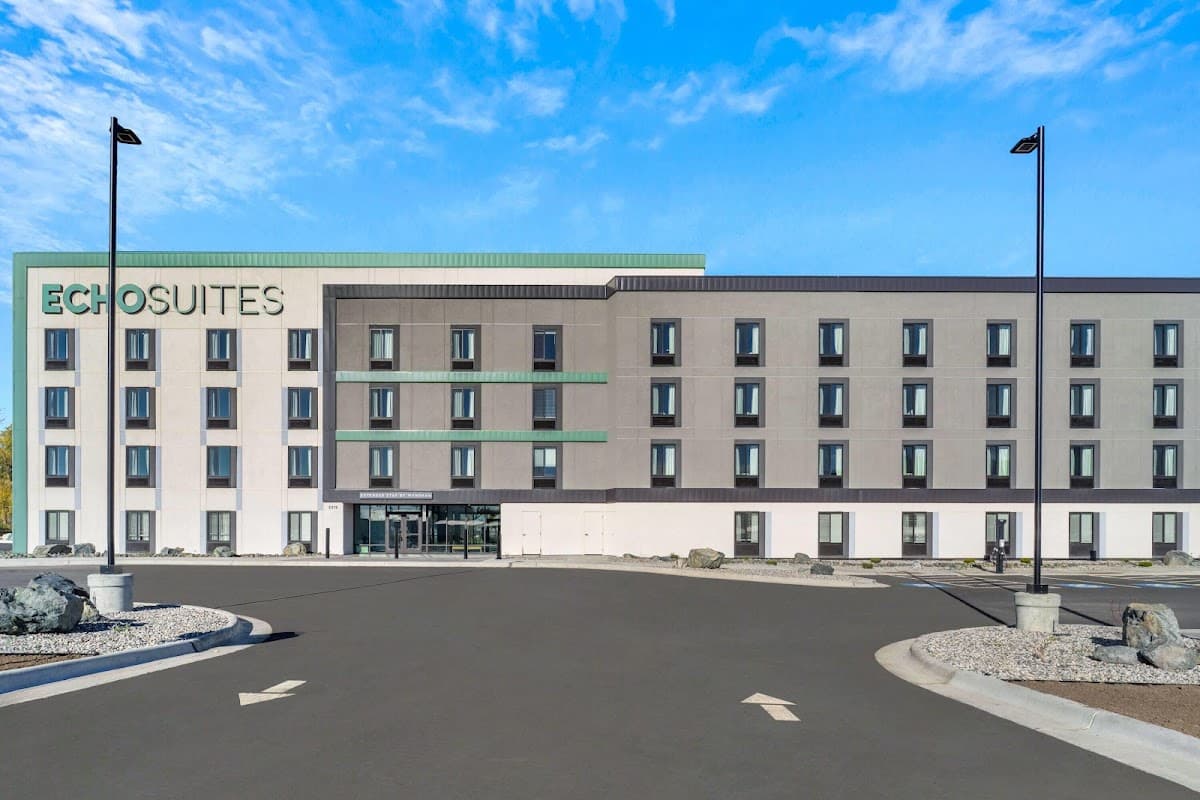 ECHO Suites Extended Stay by Wyndham Bozeman — photo 1