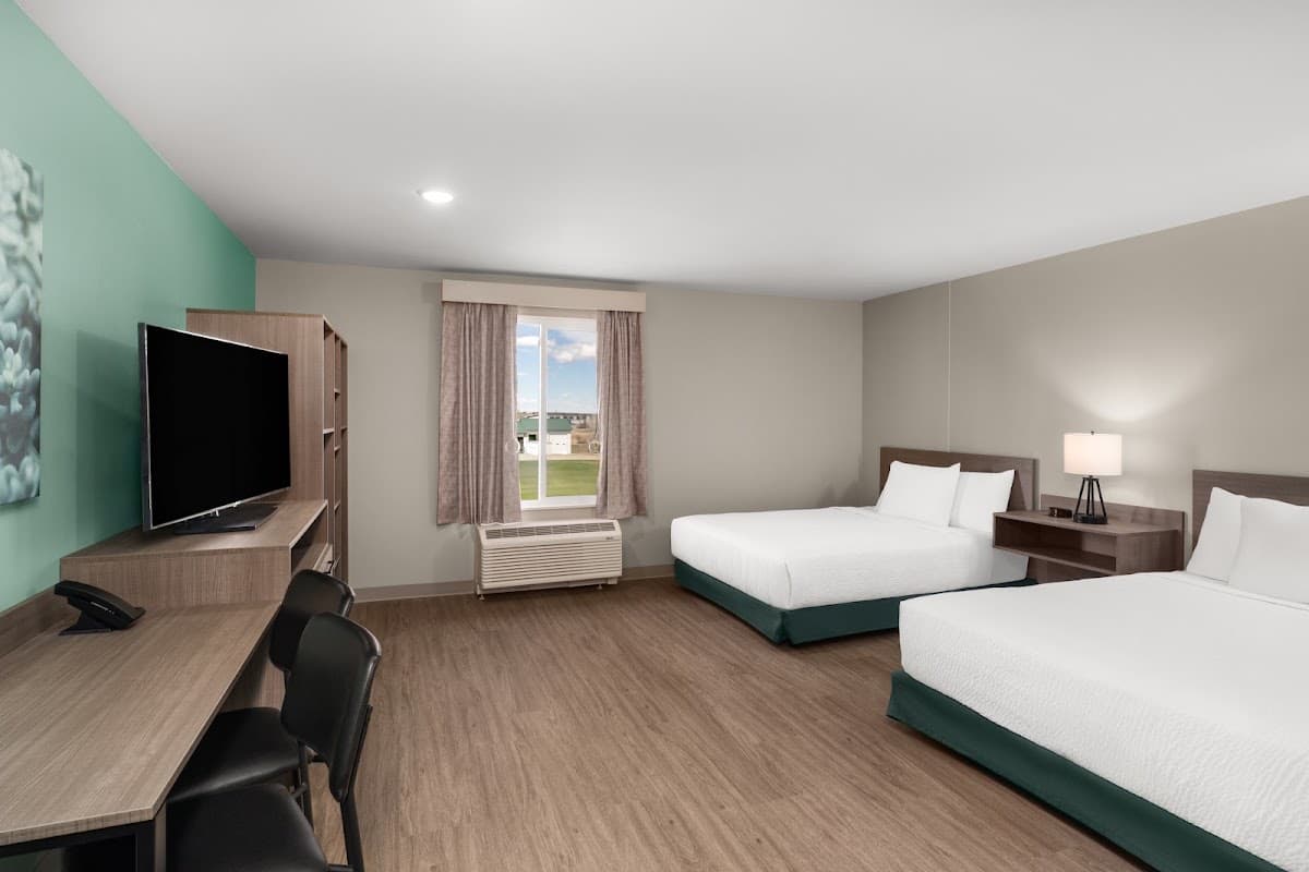 ECHO Suites Extended Stay by Wyndham Bozeman — photo 2