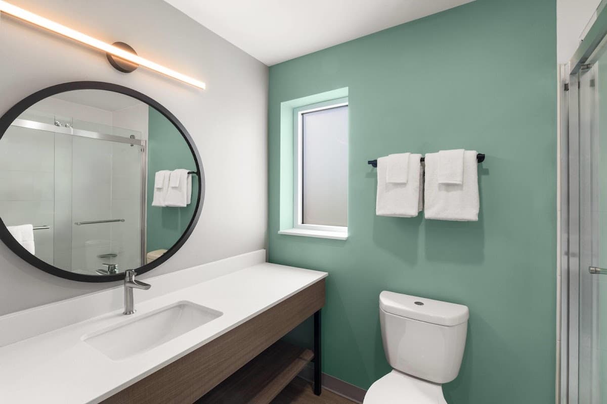 ECHO Suites Extended Stay by Wyndham Bozeman — photo 4