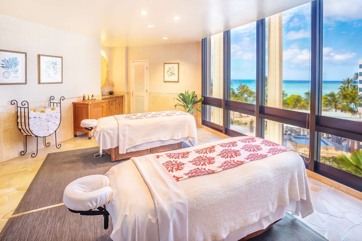 Hyatt Regency Waikiki Beach Resort and Spa — photo 2