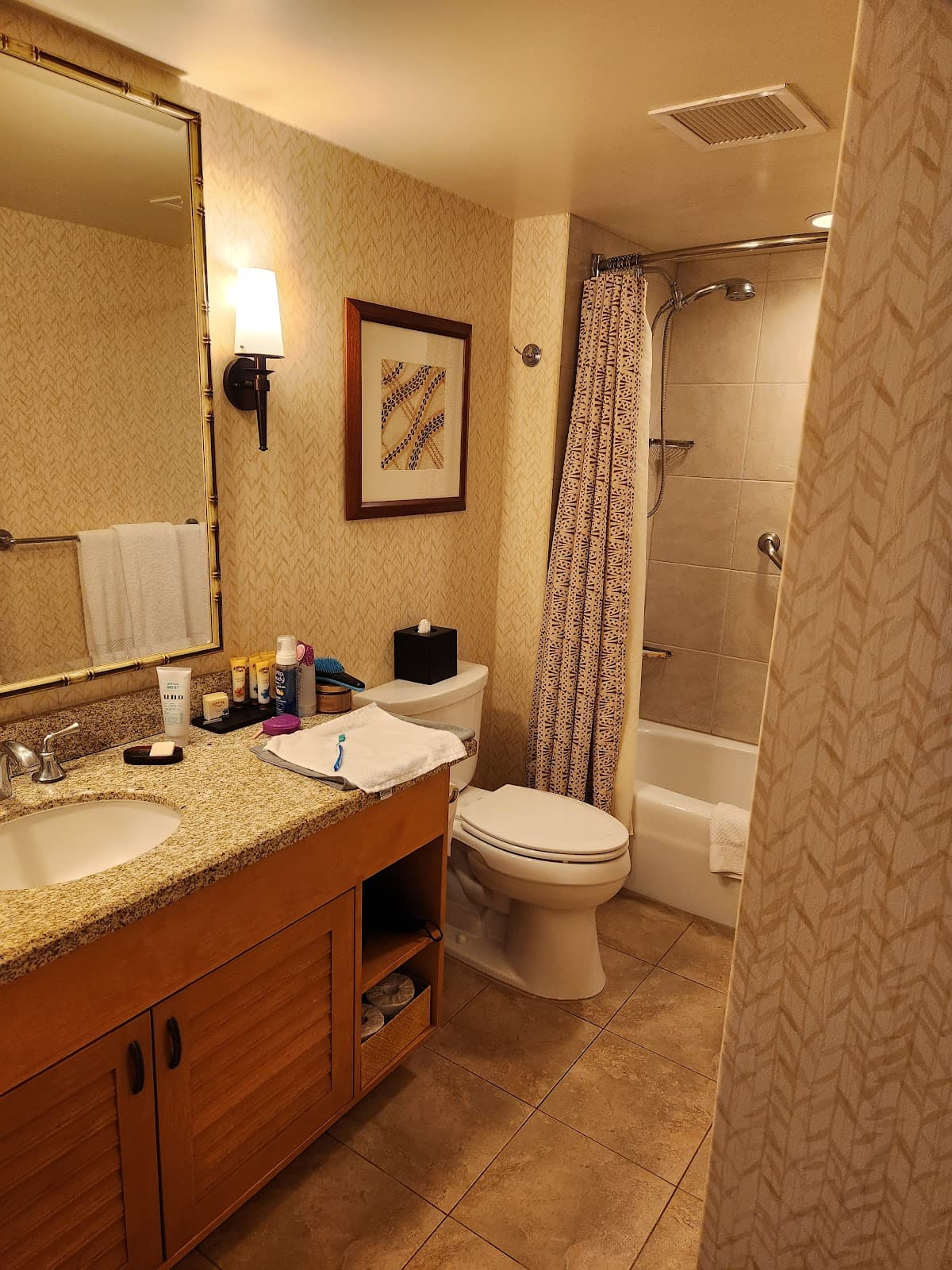 Hyatt Regency Waikiki Beach Resort and Spa — photo 4