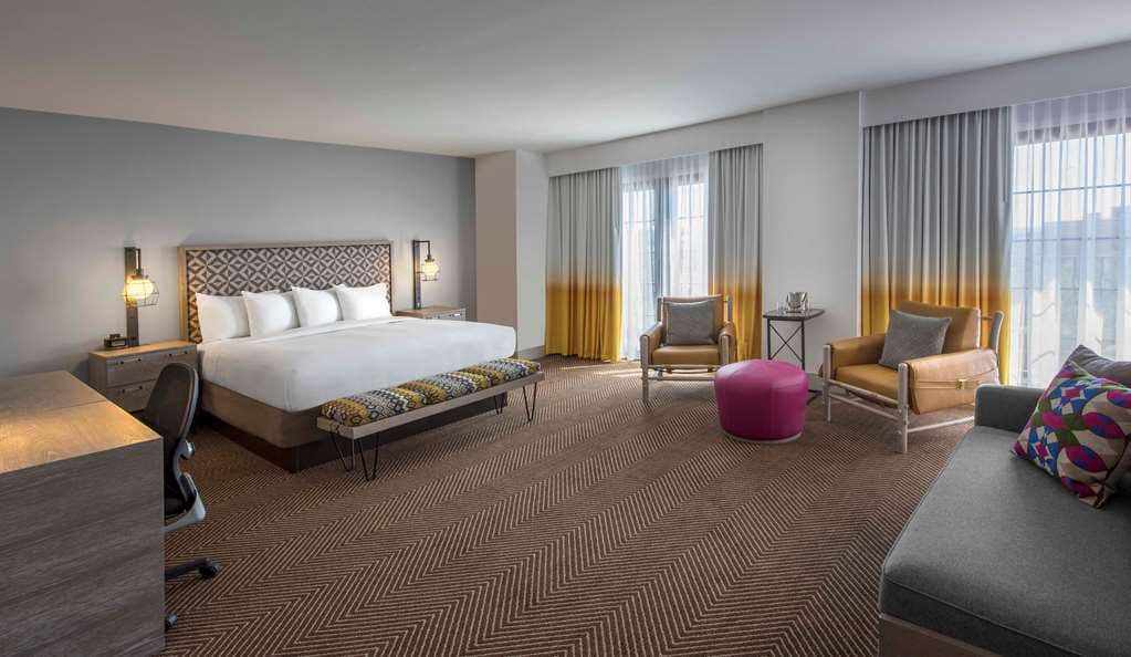 DoubleTree by Hilton Hotel Austin — photo 2