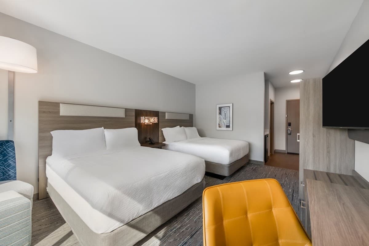 Holiday Inn Express Savannah - Gateway by IHG — photo 2