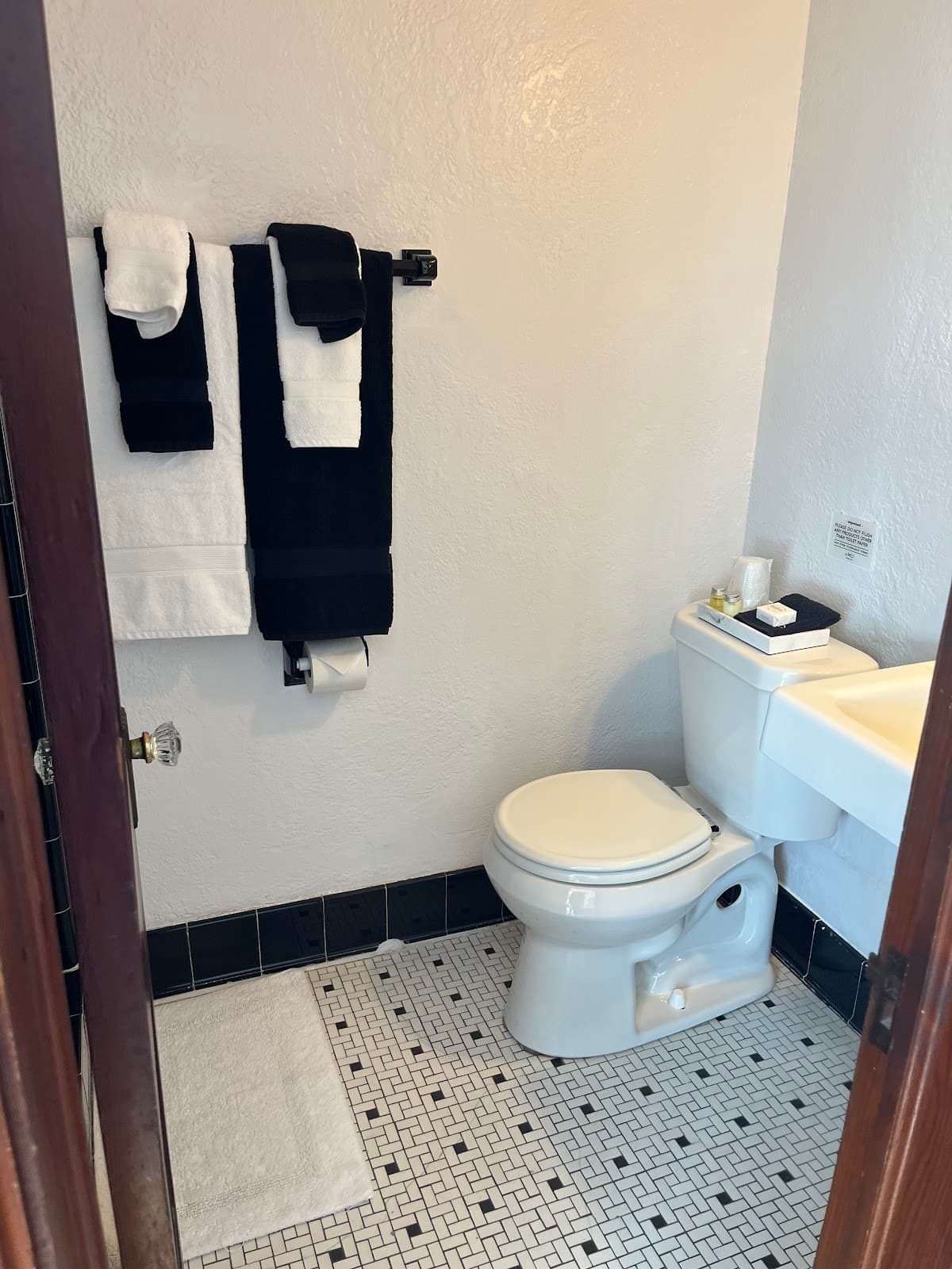 Boots Court Motel — photo 3