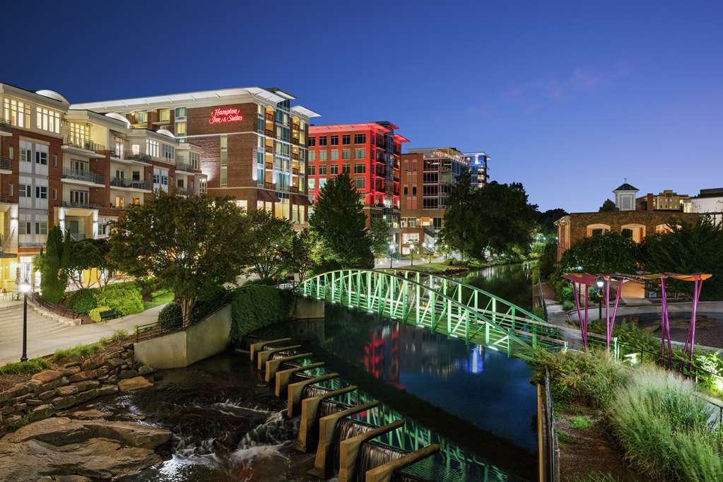 Hampton Inn & Suites Greenville-Downtown-RiverPlace — photo 1