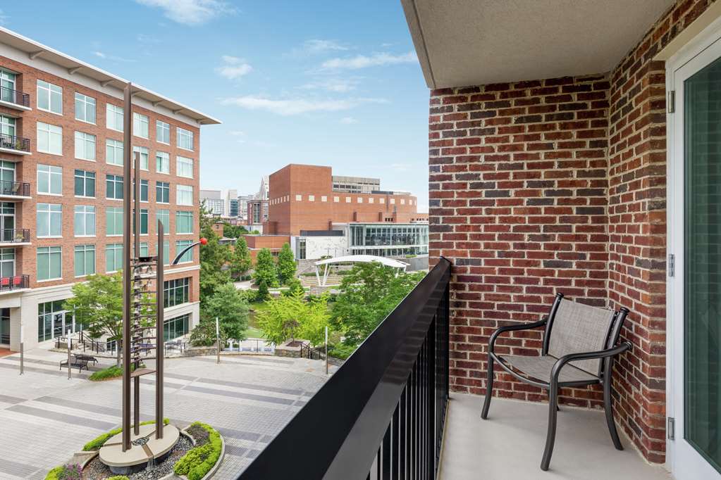 Hampton Inn & Suites Greenville-Downtown-RiverPlace — photo 5