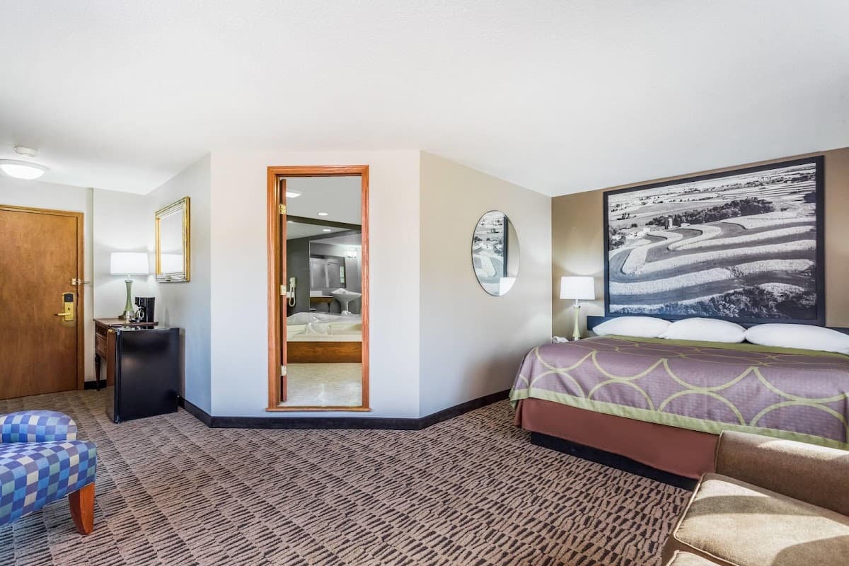 Super 8 by Wyndham Platteville — photo 2