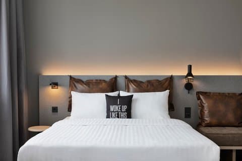 Moxy Duesseldorf City — photo 2
