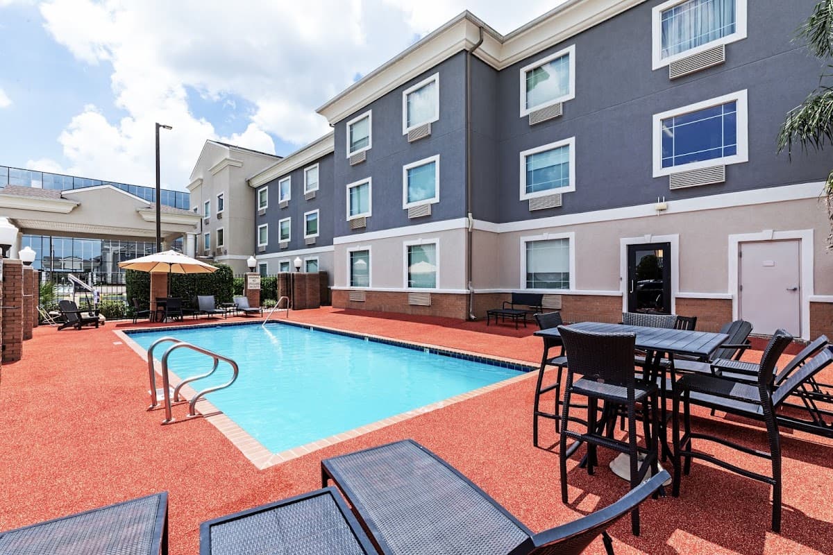 Holiday Inn Express Harvey-Marrero by IHG — photo 1