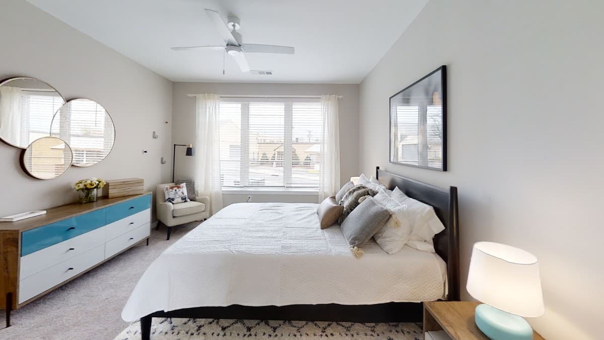 Bay 151 | Bayonne Apartments — photo 2