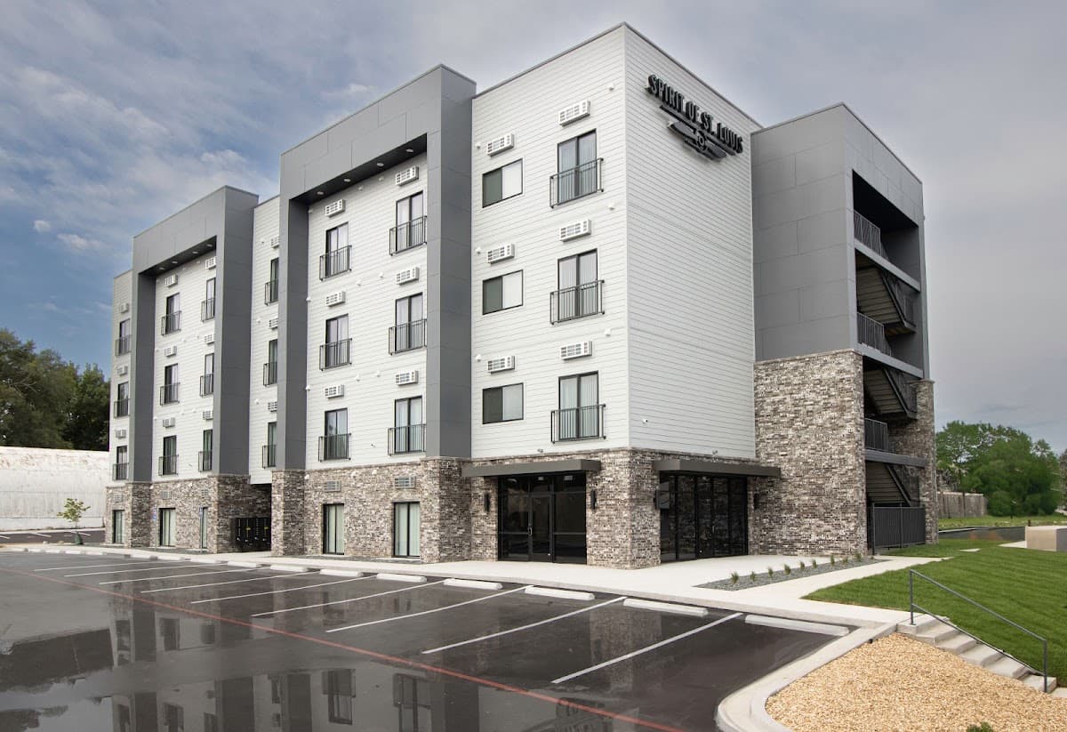 Spirit of St. Louis Apartments — photo 1