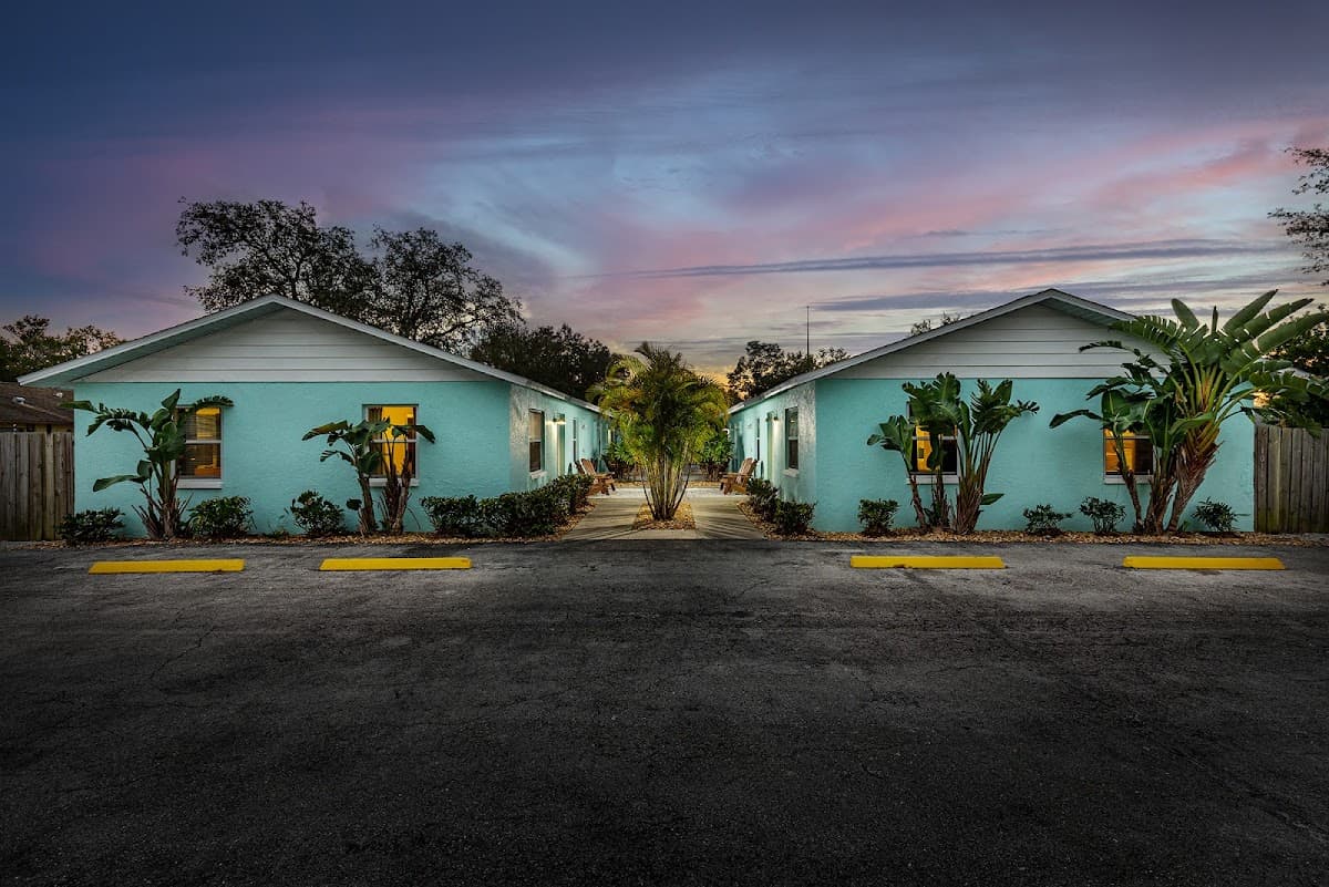 Suites of Tarpon Springs — photo 1