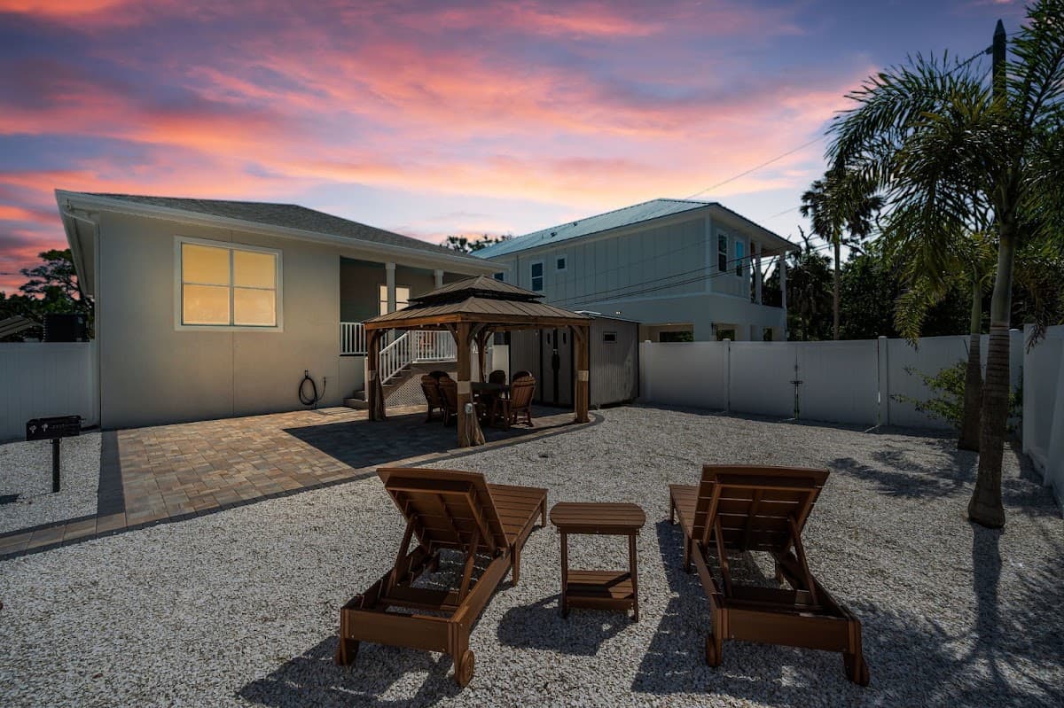 Suites of Tarpon Springs — photo 2