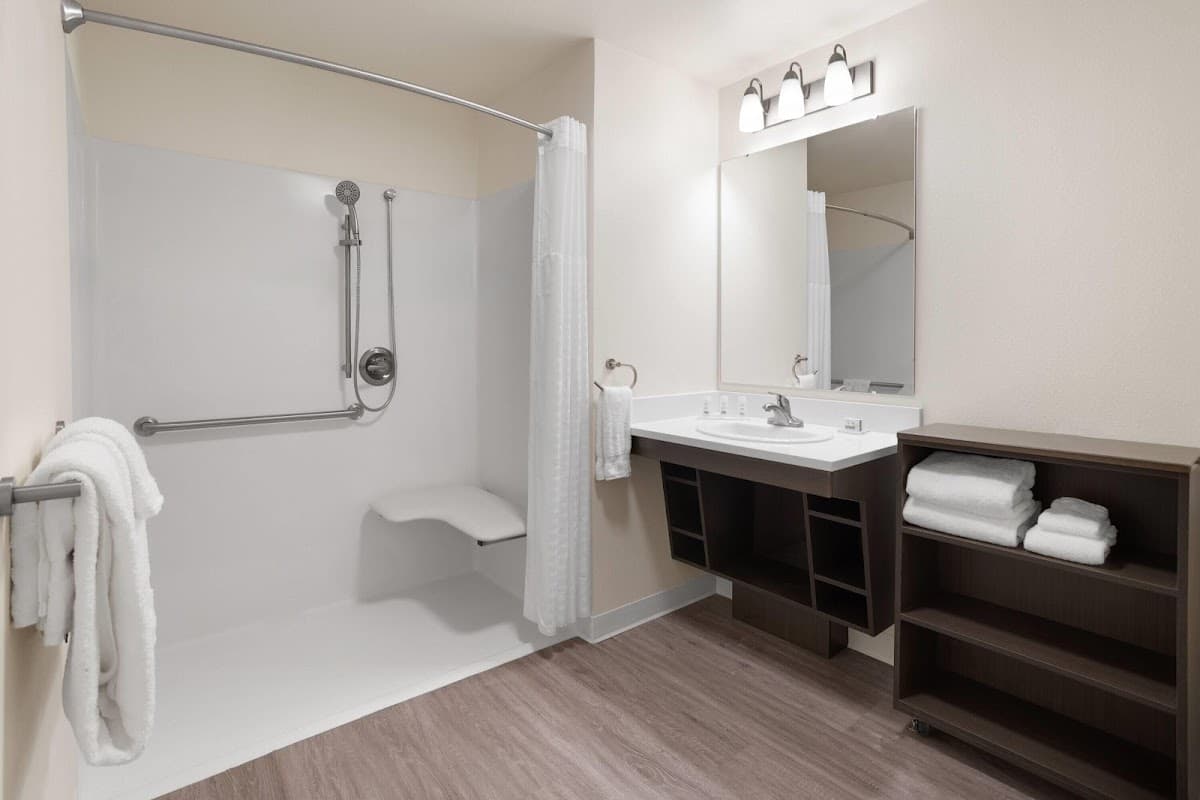 Hawthorn Extended Stay by Wyndham Alpine — photo 3