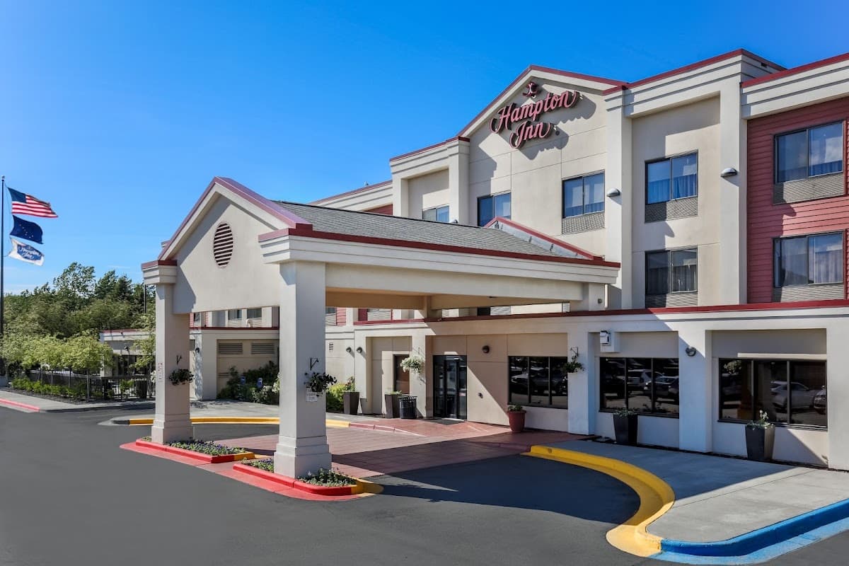 Hampton Inn Anchorage — photo 1