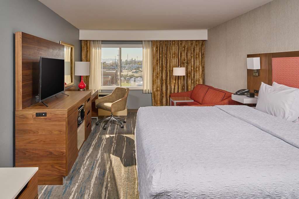 Hampton Inn Anchorage — photo 2