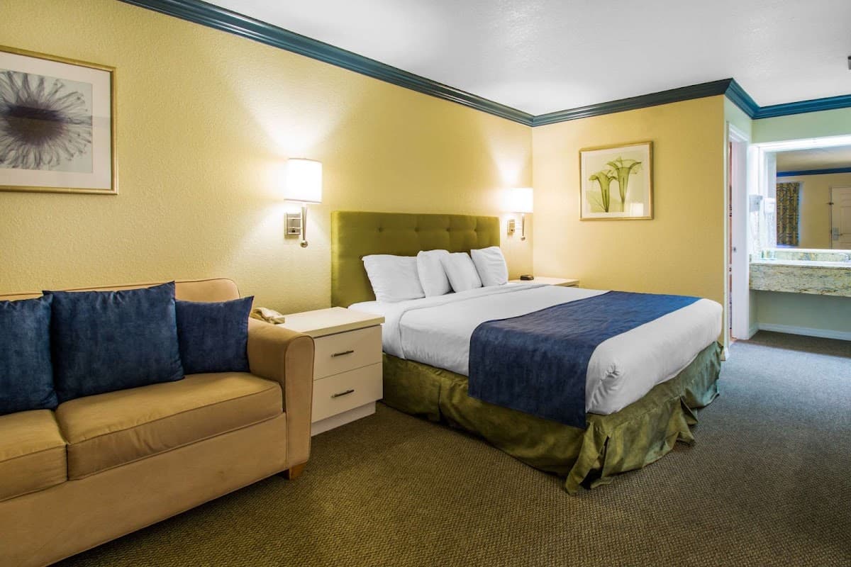 Quality Inn Clermont West Kissimmee — photo 2