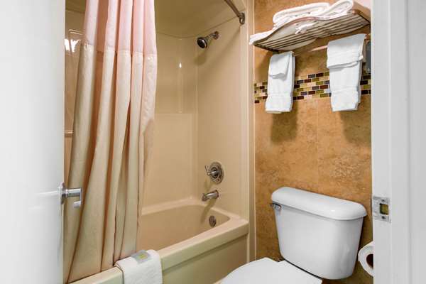 Quality Inn Clermont West Kissimmee — photo 4
