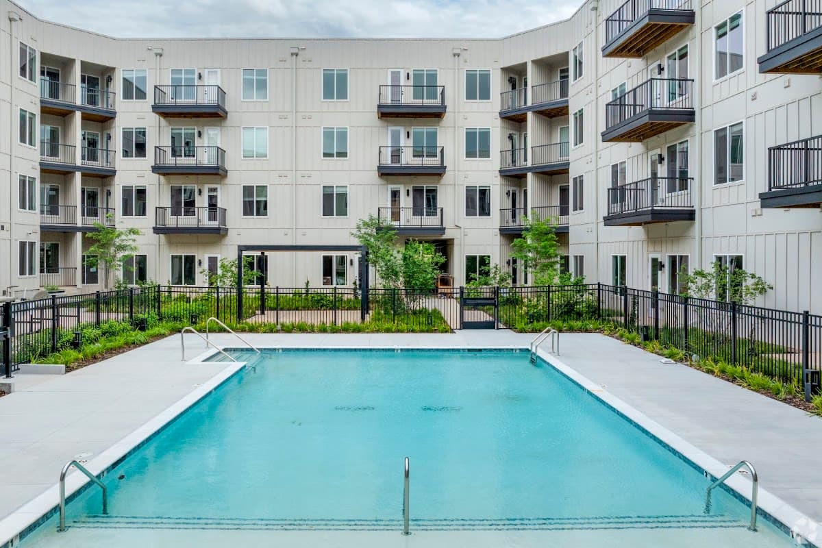 Oxlley Apartments — photo 1