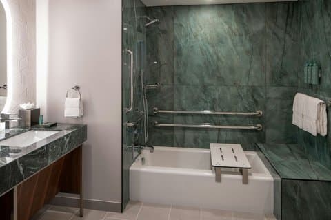 Trilogy Hotel Huntsville, Autograph Collection — photo 5