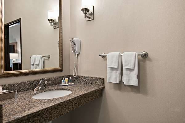 Comfort Suites Hudson I-94 — photo 4