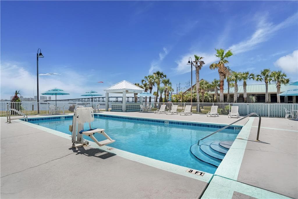 Best Western Navarre Waterfront — photo 3