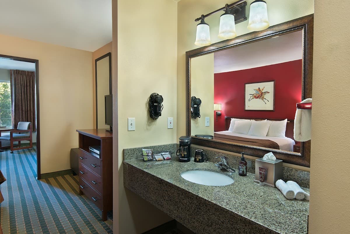 Oxford Suites Pendleton — photo 4