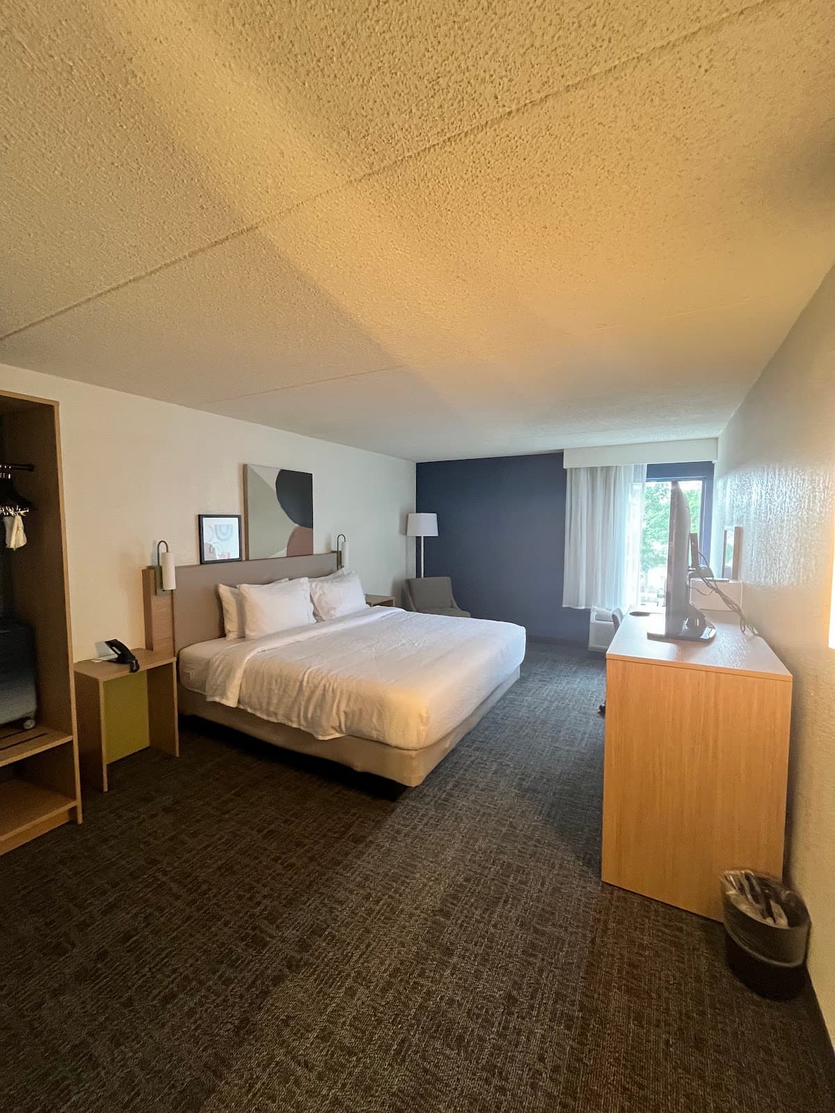 Spark by Hilton Charlotte Airport North — photo 2