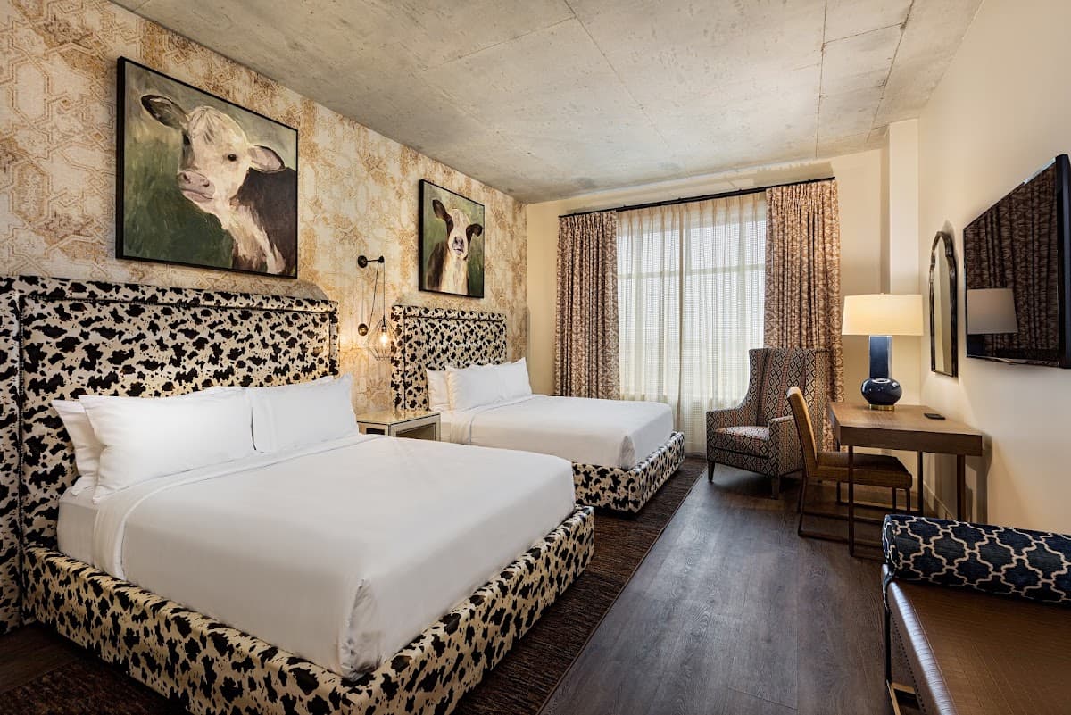 The Brownwood Hotel & Spa — photo 2