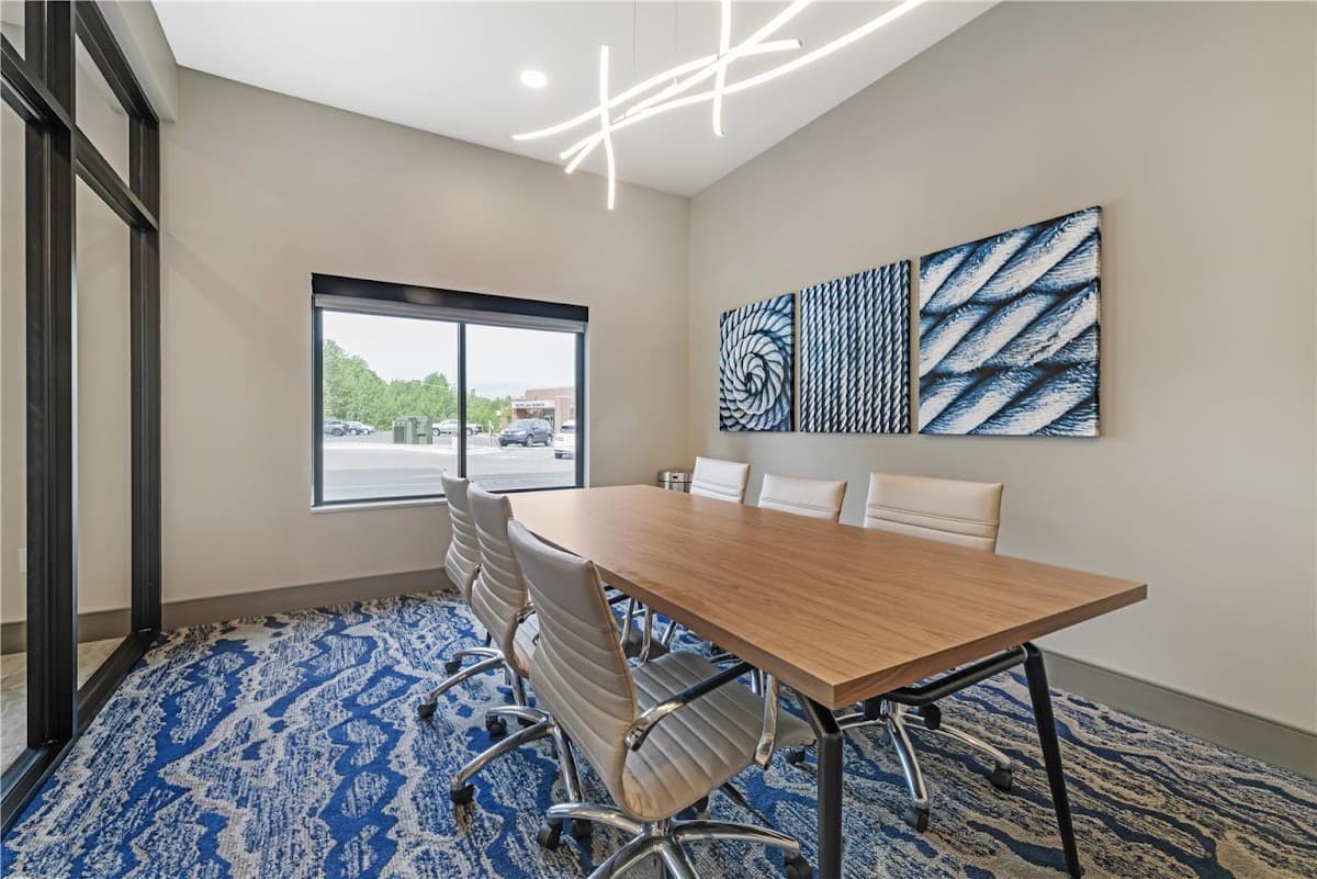 Best Western Plus Marquette Hotel & Suites — photo 5