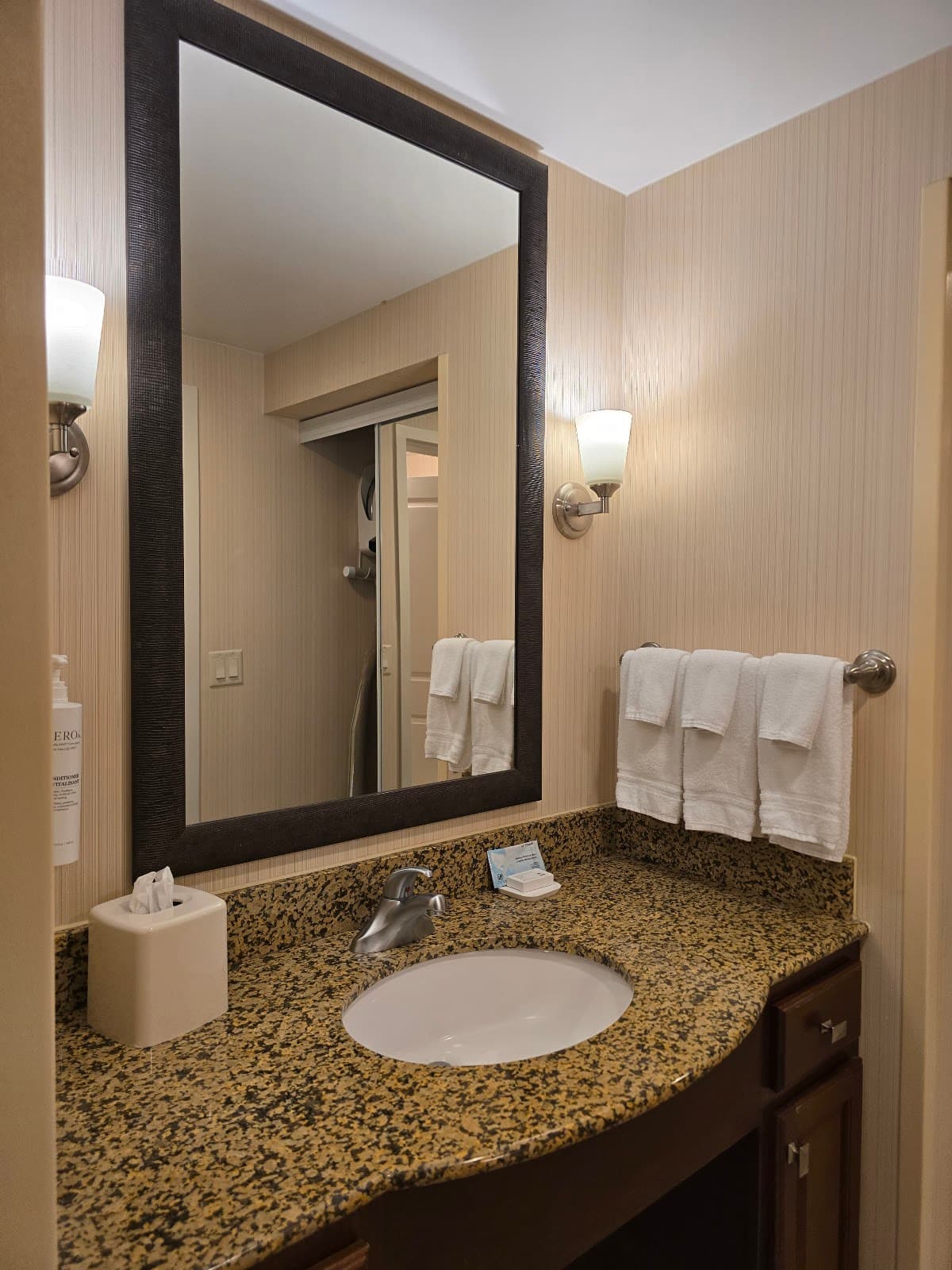 Homewood Suites by Hilton Madison West — photo 4