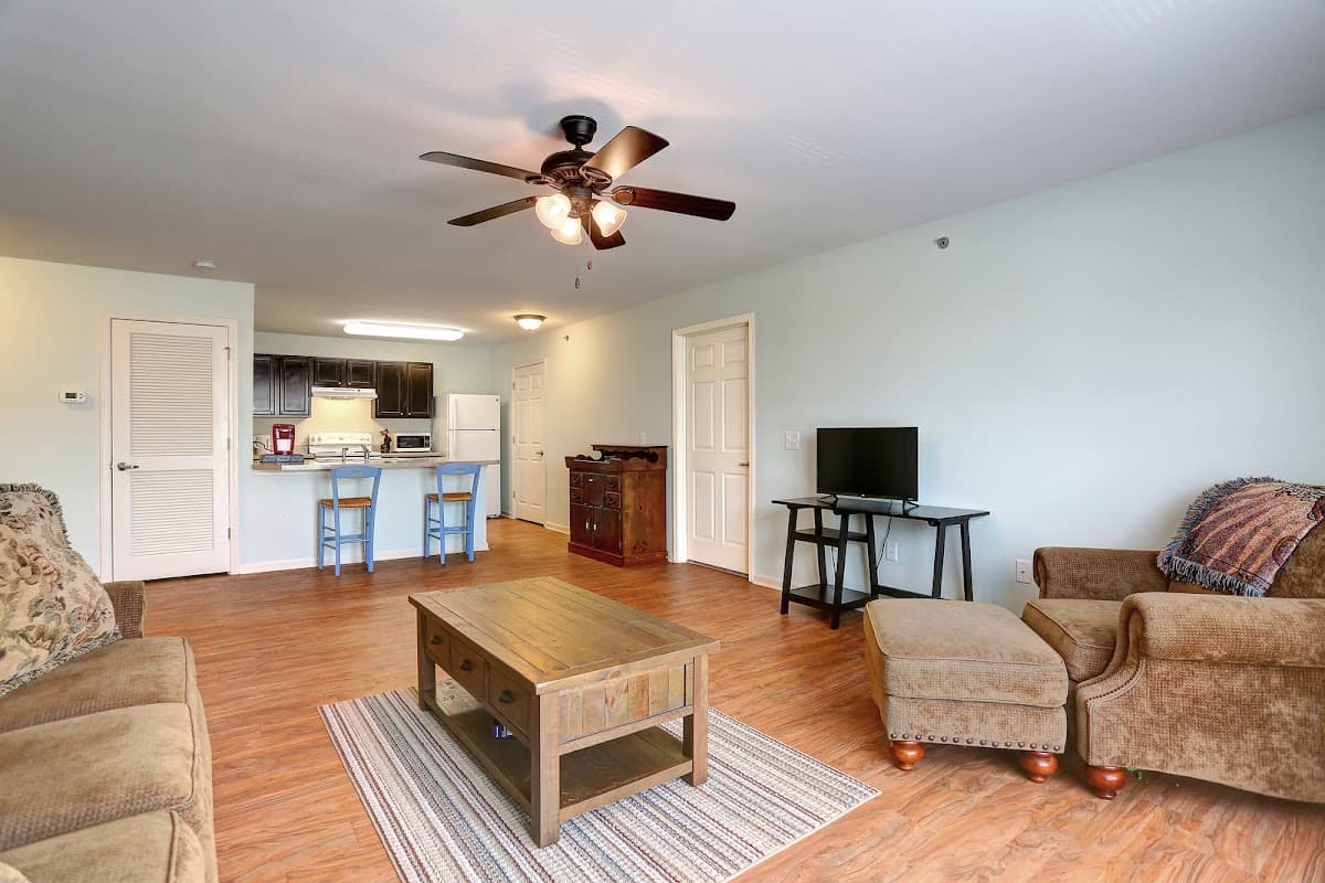 Sumner Garden Apartments — photo 3