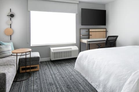 TownePlace Suites by Marriott Oshkosh — photo 2